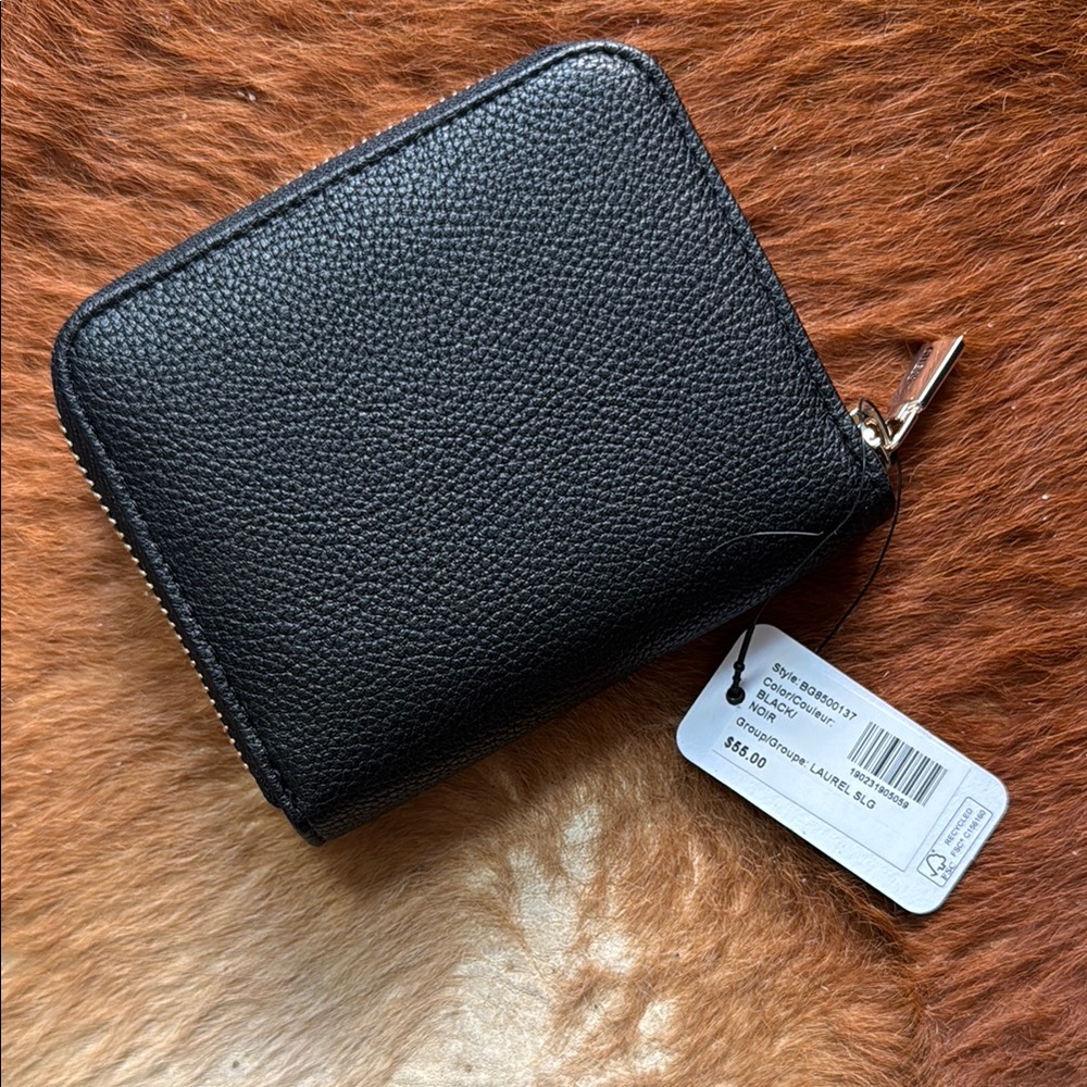 NWT - GUESS Black Zip Wallet with gold hardware - Picture 2 of 5